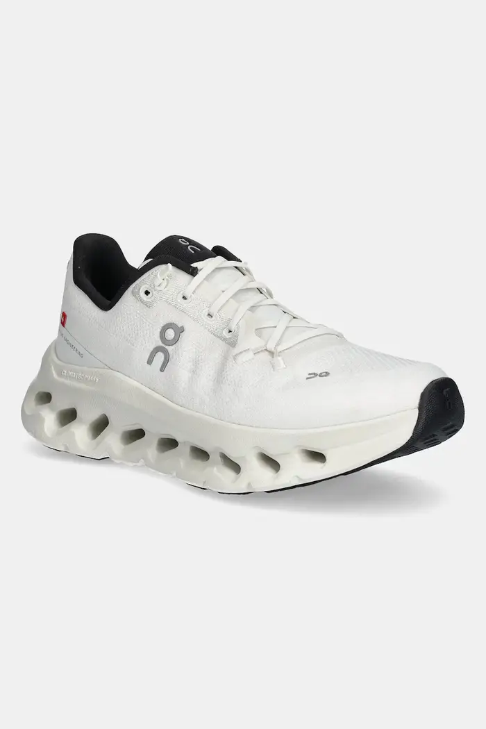 On scarpe da corsa CLOUDTILT Bianco