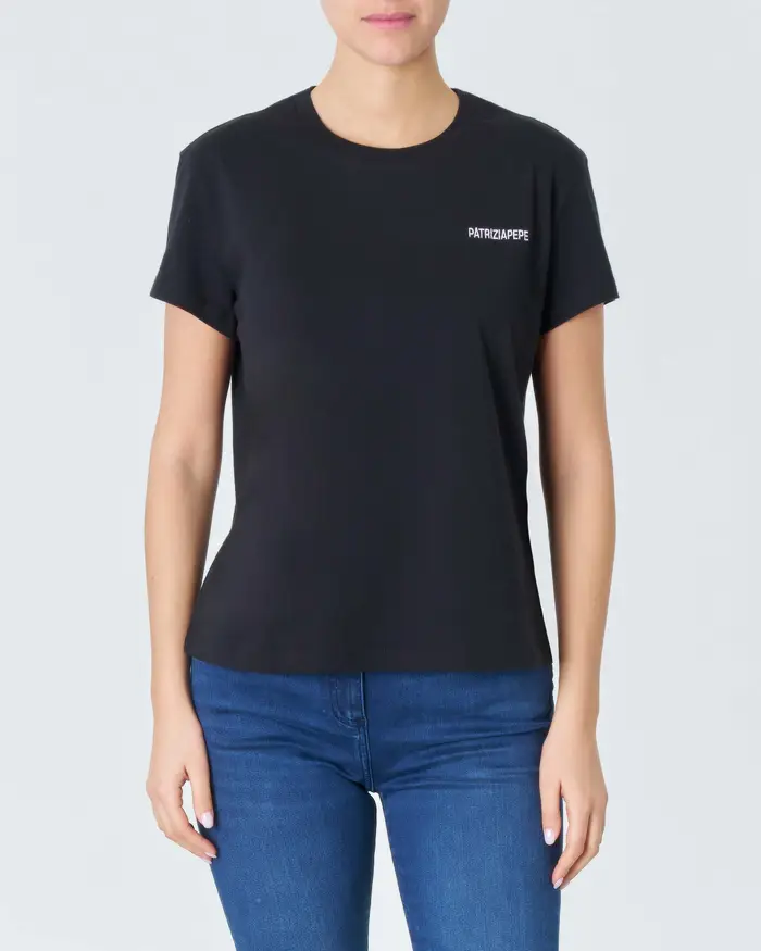 Patrizia Pepe T-shirt nera vestibilità regular in puro cotone con logo bianco ricamato sul petto