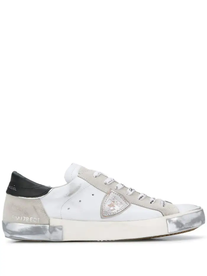 PHILIPPE MODEL Sneakers con patch scudo e suola consumata