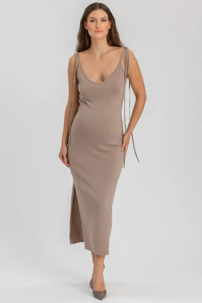 Pietro Brunelli Maternity TAORMINA | Abito Aderente Beige con Scollo a V e Spalline da Annodare