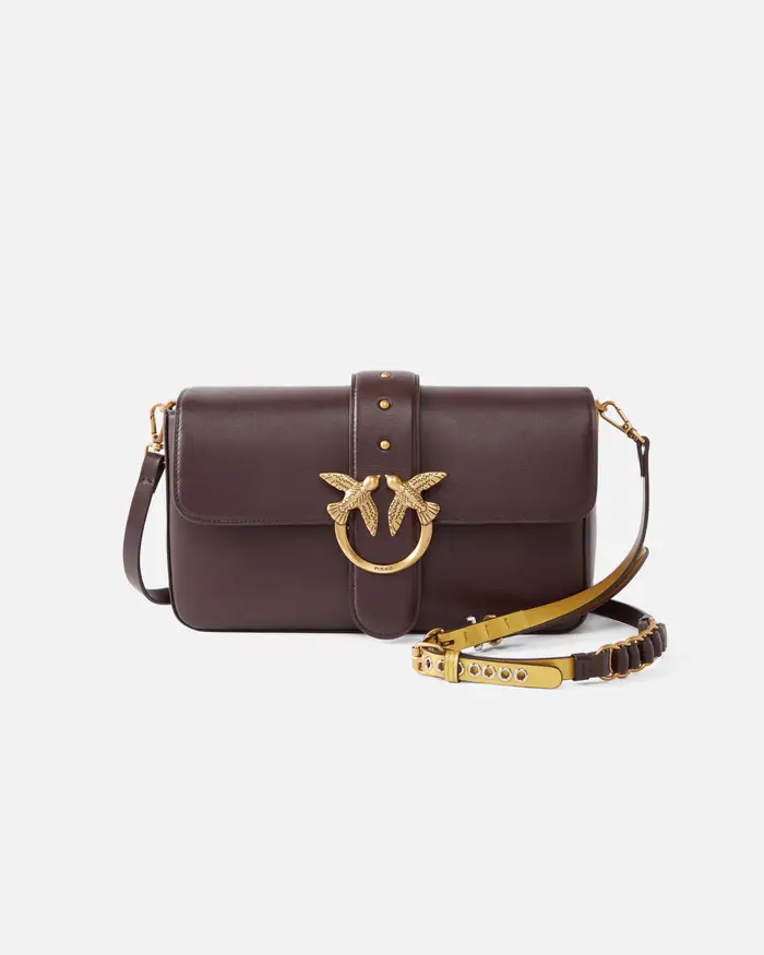 Pinko Love Bag One Slouchy color mogano in pelle liscia con fibbia Love Birds dorata con doppia tracolla a catena e con anelli decorativi