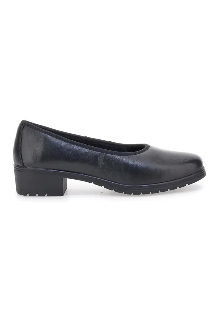 PITTARELLO Scarpe comode nere in pelle con tacco basso e memory foam 11574 [NERO]