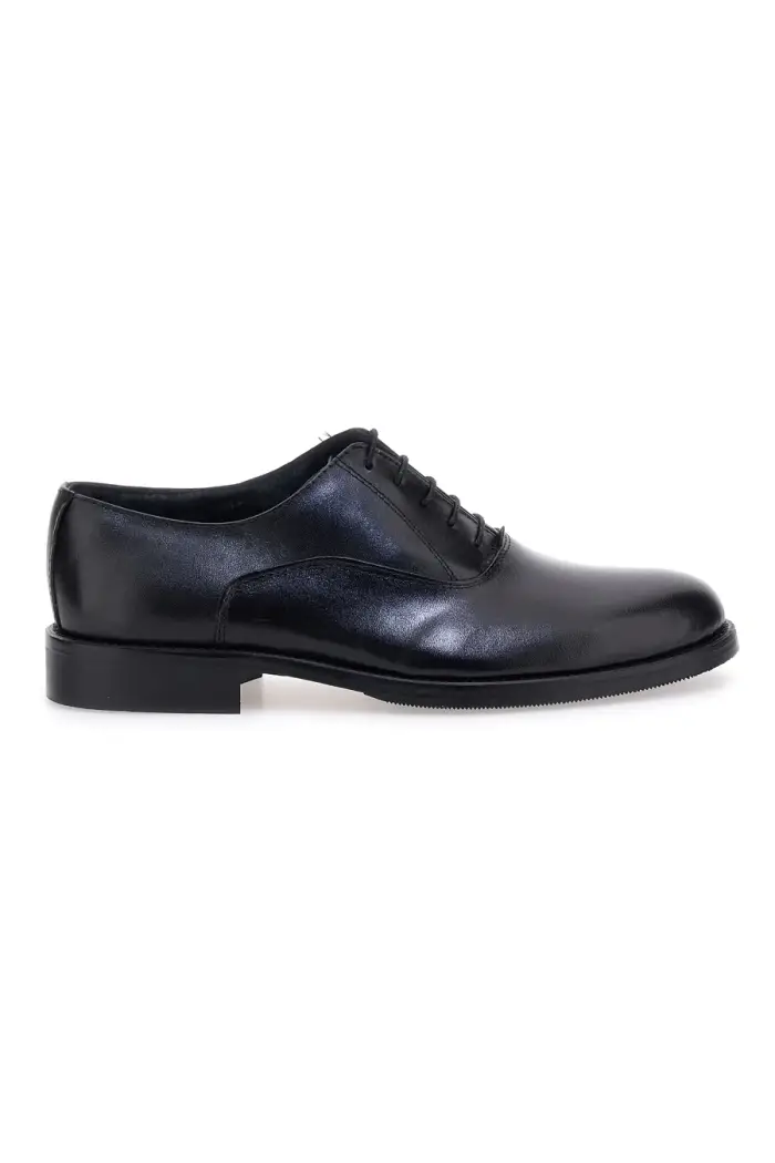 PITTARELLO Scarpe eleganti nere con finitura lucida Made in Italy 7700 [NERO]