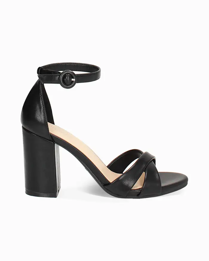 Sandalo donna nero con braccialetto, tacco largo 8,5 cm