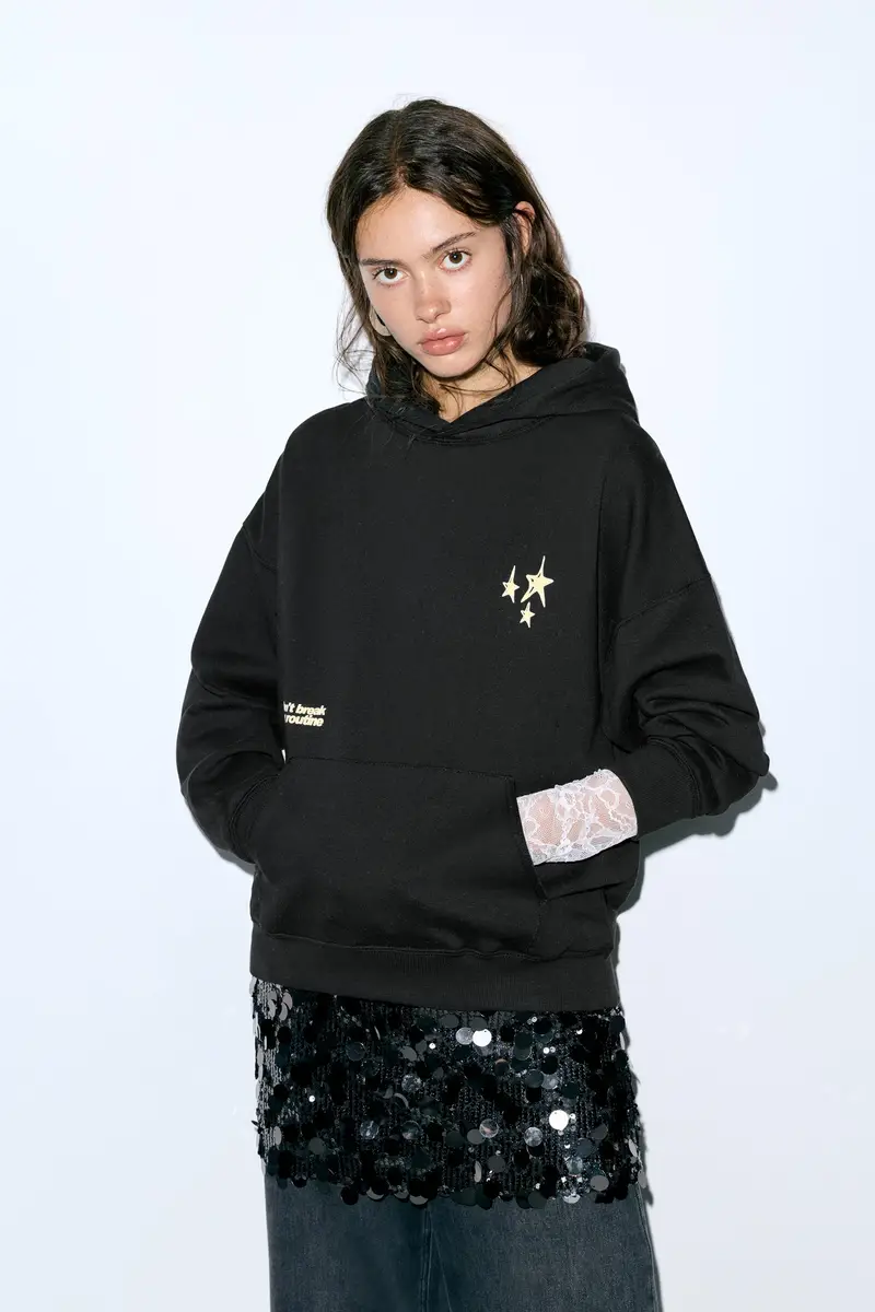 Pull&Bear Felpa Con Cappuccio Stelle Nero