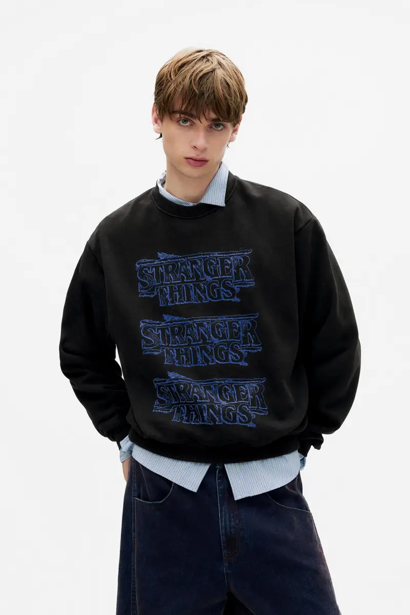 Pull&Bear Felpa Stranger Things Grigio oscuro