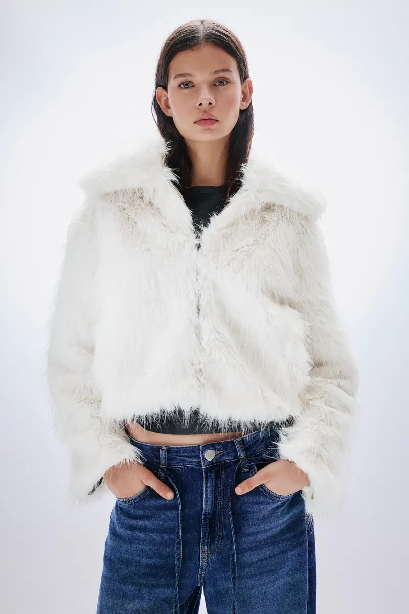 Pull&Bear Giacca Pelliccia Sintetica Beige