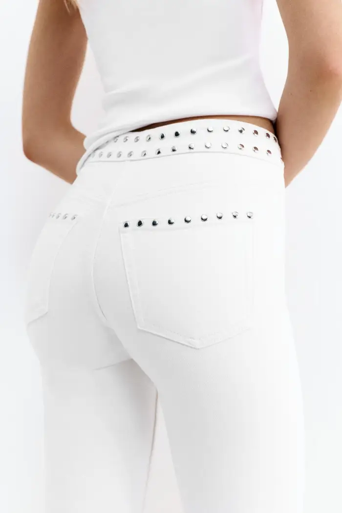 Pull&Bear Jeans Capri Bianchi Borchie Bianco miniatura 3