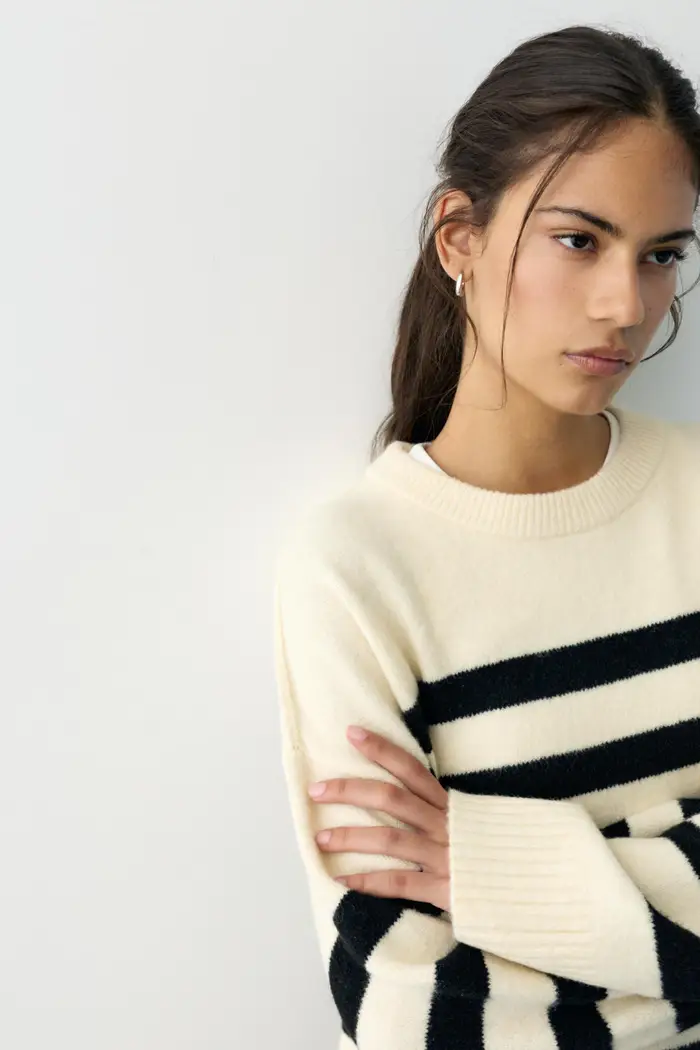 Pull&Bear Maglia A Righe Beige miniatura 3