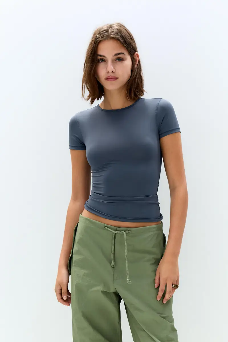 Pull&Bear T-Shirt In Poliammide A Maniche Corte Blu marino