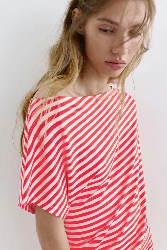 Vestito Corto Asimmetrico A righe