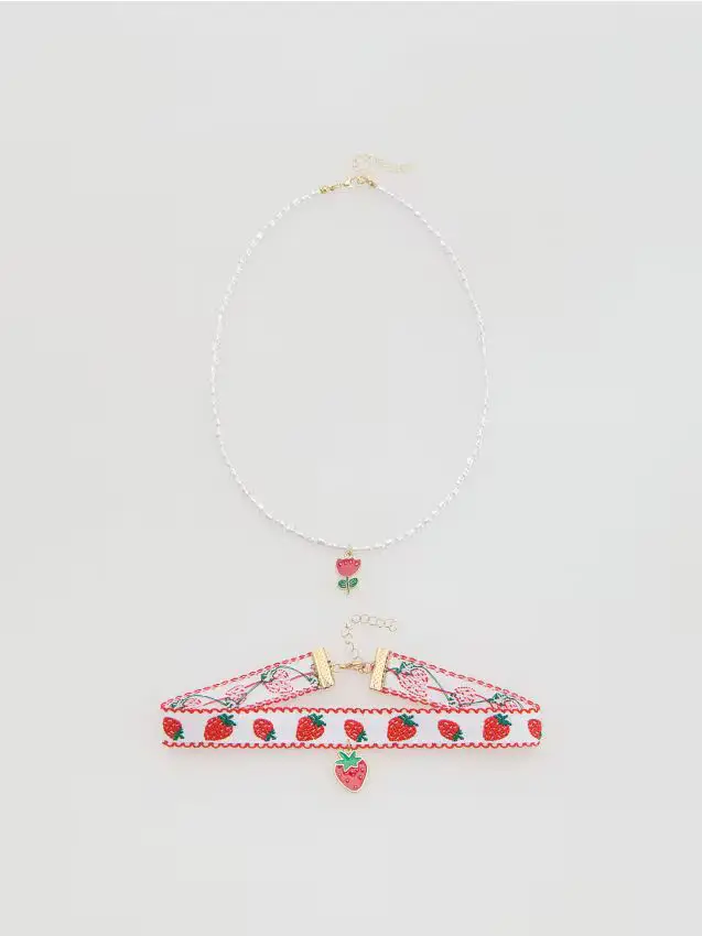 Reserved CHILDREN`S NECKLACE - bianco
