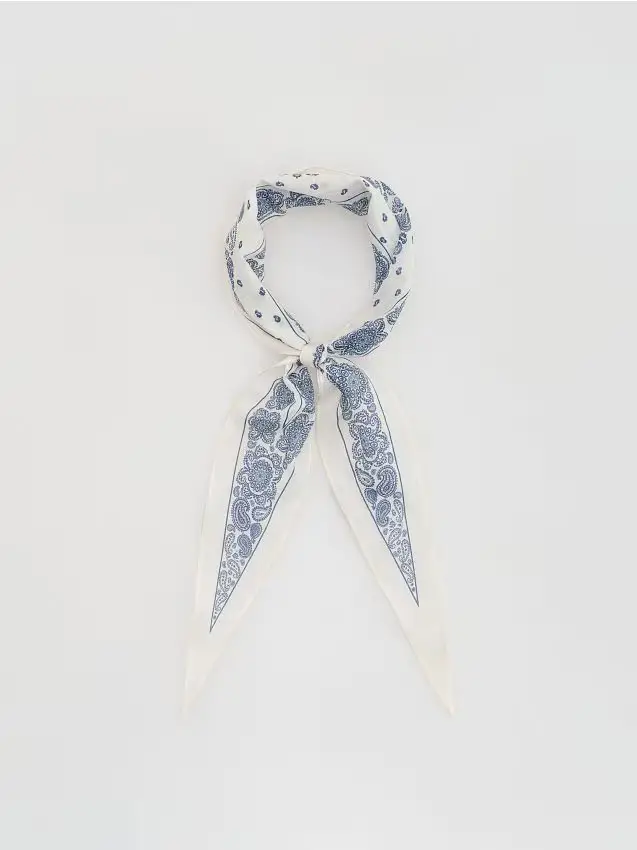 Reserved Foularino fantasia - panna