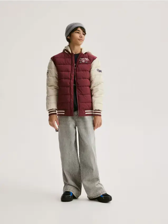 Reserved Jeans baggy con portachiavi - grigio chiaro