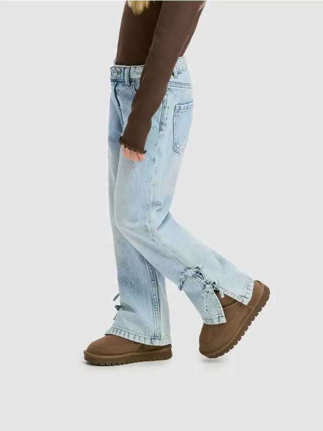 Reserved Jeans dritti con fiocchi - blu