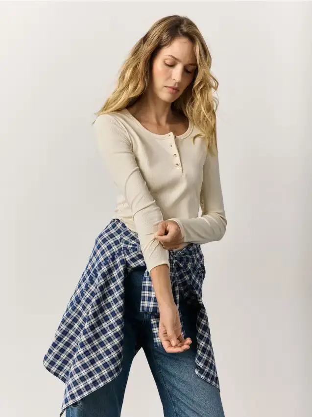 LADIES` BLOUSE - panna