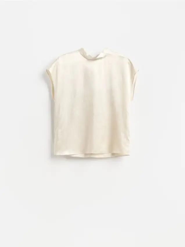 LADIES` BLOUSE & SCARF - panna