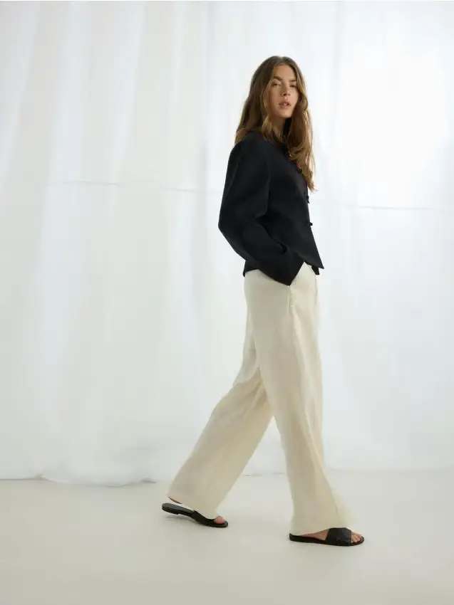 Reserved Pantaloni in lino - panna