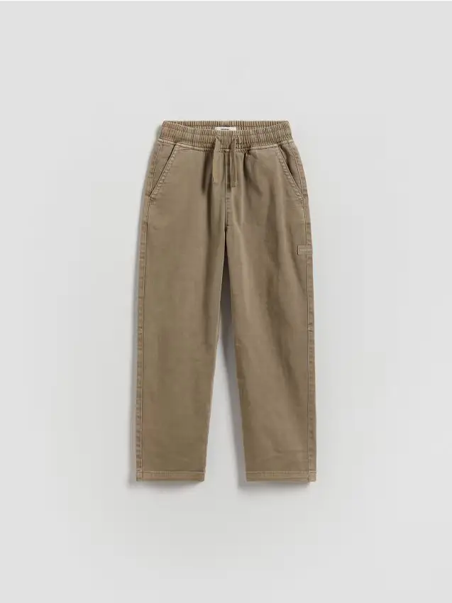Reserved Pantaloni regular altamente elasticizzati - beige