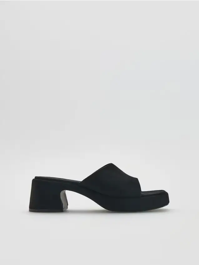 Sabot con tacco - nero