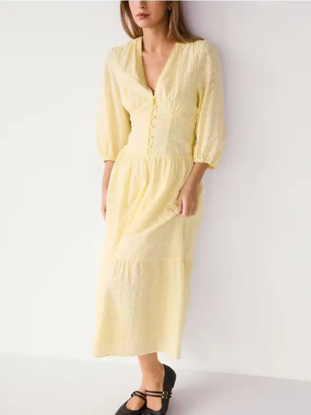 Reserved Vestito ricamato - giallo chiaro