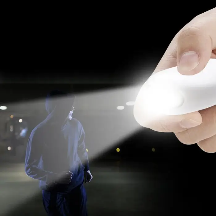 140dB Allarme personale LED Torcia elettrica ricaricabile Fischietto Allarme di sicurezza Portachiavi per corsa notturna Viaggi Anziani Viaggi nero miniatura 3