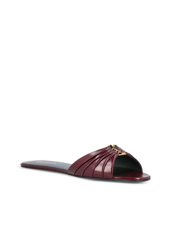 Sandali realizzati in pelle ROSSO