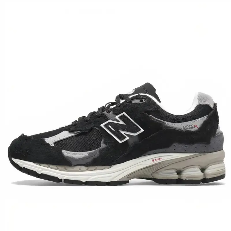 Scarpe 2002R Protection Pack Black Grey | New Balance