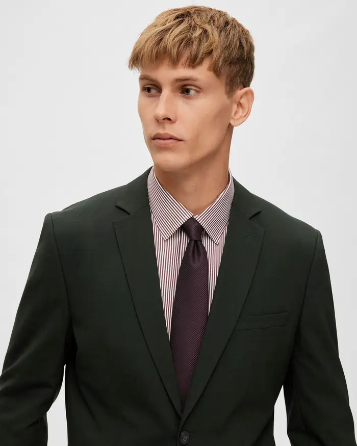 Cravatta bordeaux in tessuto micro armatura