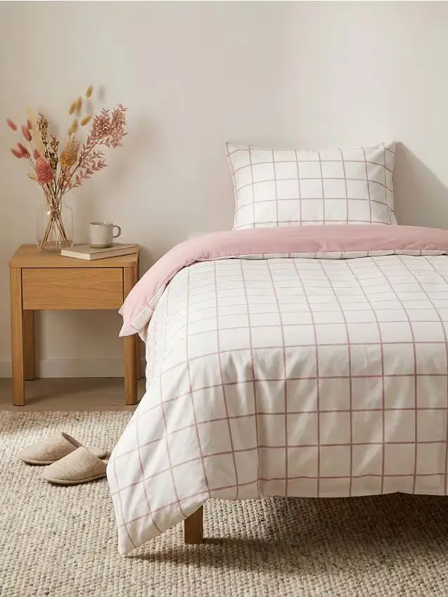 Completo di biancheria da letto a quadri - rosa cipria