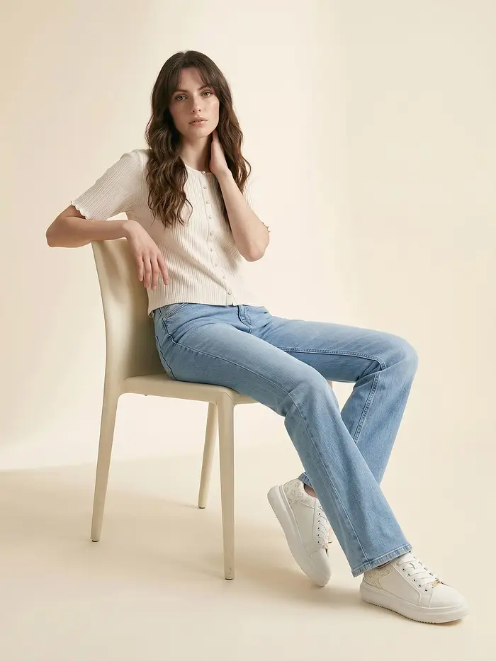 Jeans a zampa con vita media - blu