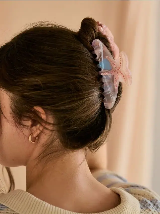 Sinsay Molletta per capelli con motivo marino - rosa pastello