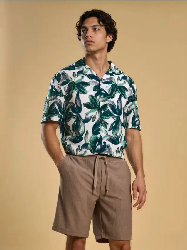 Sinsay Pantaloncini basic - beige