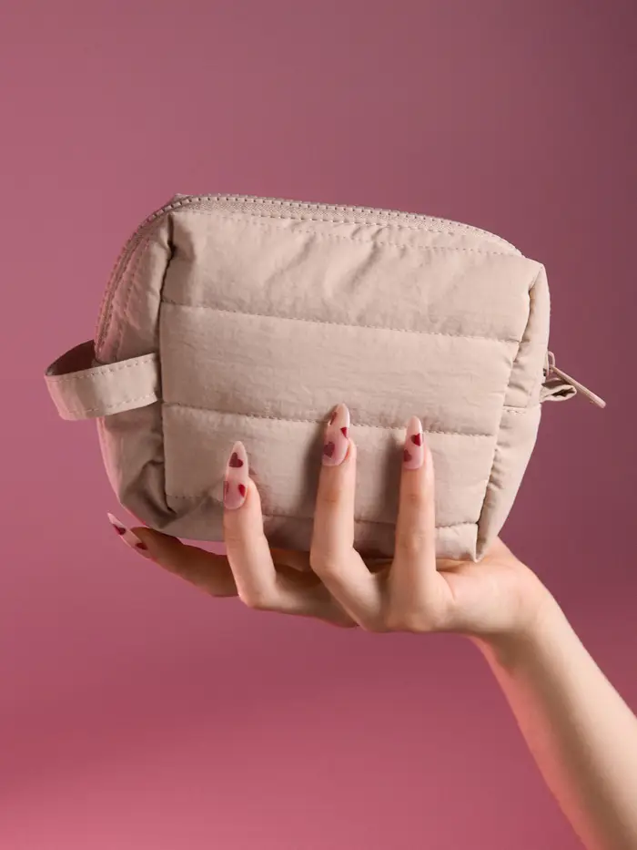 Pochette trucco trapuntata con manico - beige