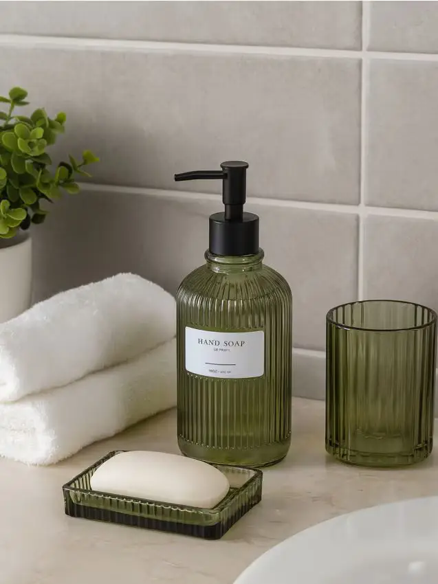 Set Dispenser per sapone, bicchiere porta spazzolini e portasapone - verde pallido