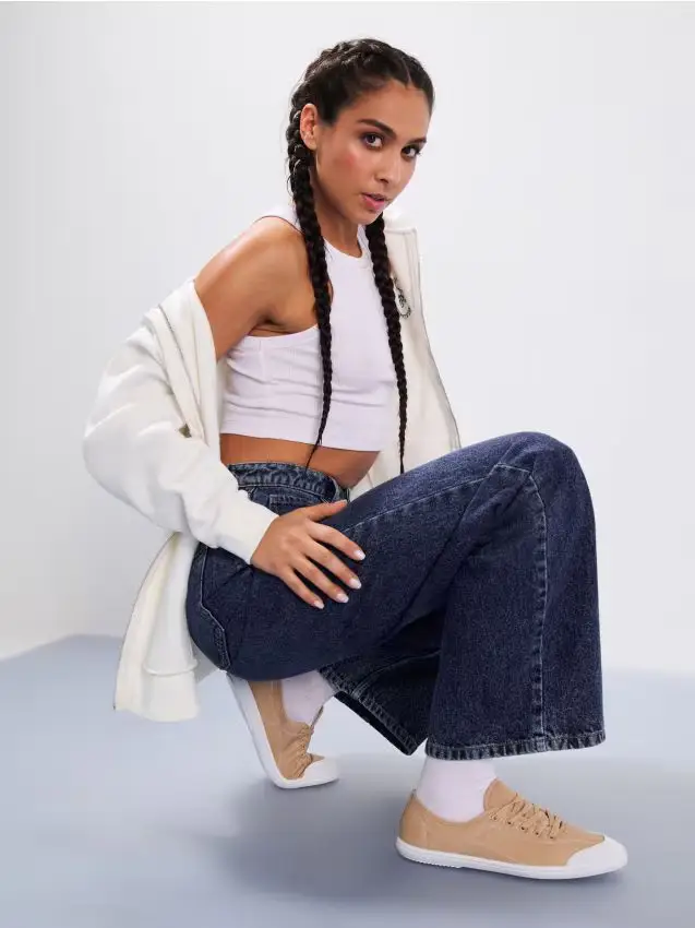 Sinsay Sneakers con cuciture decorative - beige