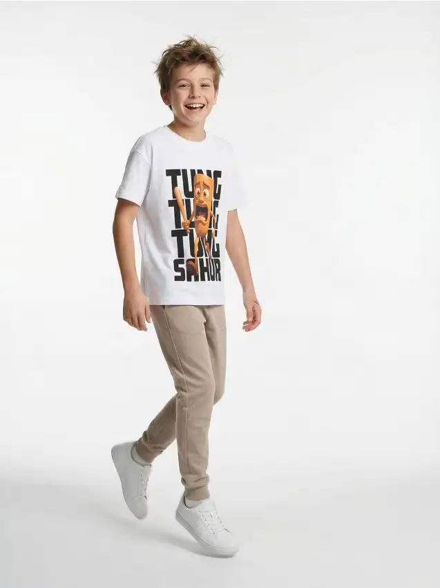 T-shirt in cotone con stampa Italian Brainrot Tung Tung Tung Sahur - bianco