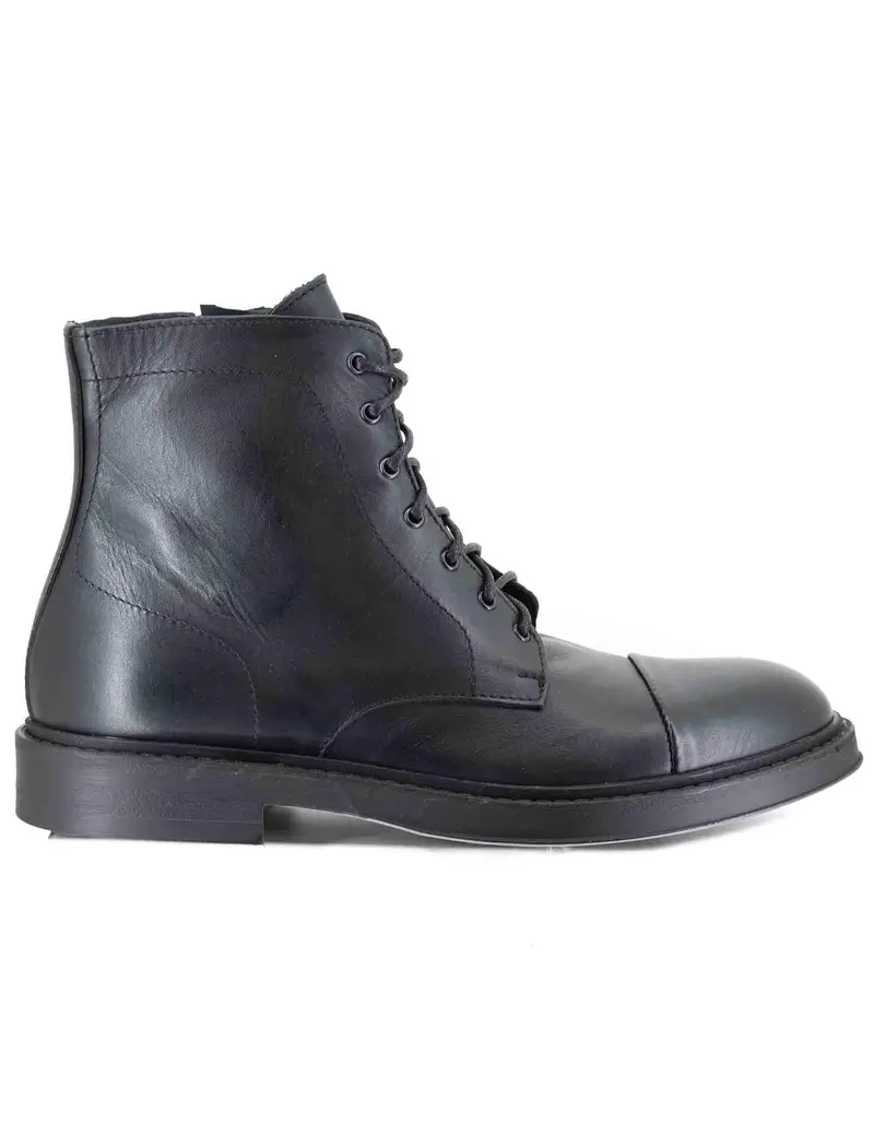 Spatarella Stivaletti stringati in pelle nera con suola cucita Uomo SP2968 001