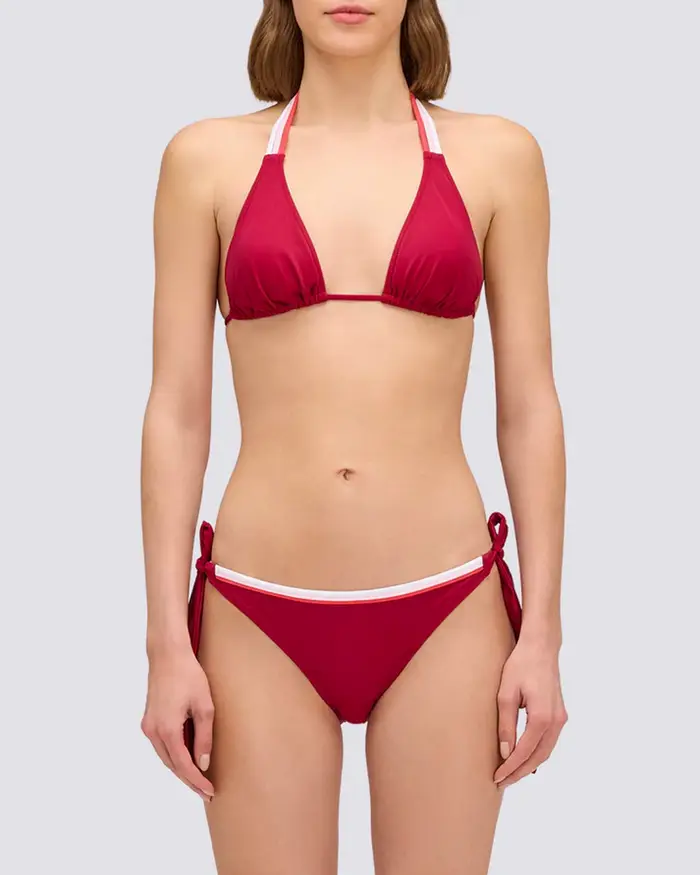 Bikini Sundek bordeaux a bande tricolore con top a triangolo e slip classico con laccetti