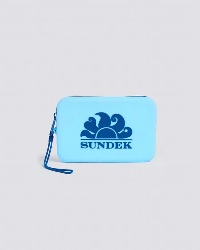 Mini pochette Sundek azzurra in gomma con zip e logo a contrato di colore