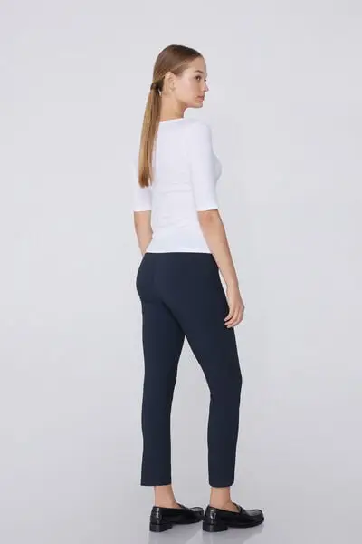 Pantaloni Capri in Viscosa con Spacchetti Donna Blu