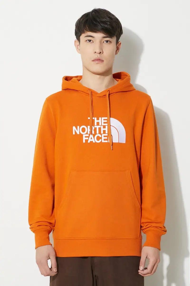 The North Face felpa in cotone Light Drew Peak Pullover Hoodie uomo colore arancione con cappuccio con applicazione NF00A0TEPCO1