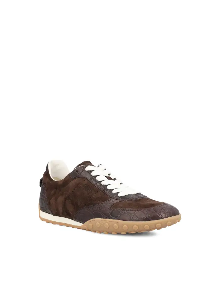 Sneakers realizzate in pelle MARRONE