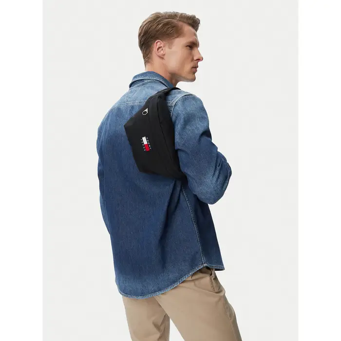 Marsupio Tommy Jeans Tjm Ess Daily Bumbag AM0AM14345 Nero
