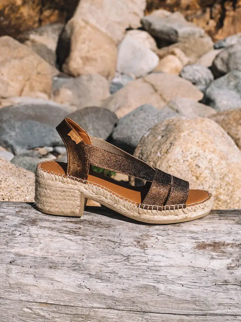 TONI PONS Espadrilla da donna con tacco largo ed elastici metallizzati | DAMA BRONCE