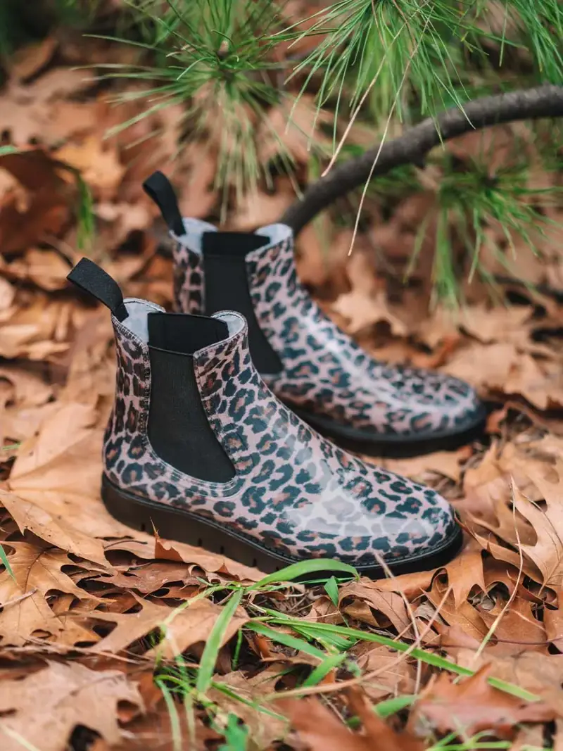 TONI PONS Stivaletti da pioggia da donna con stampa animal print LEONE