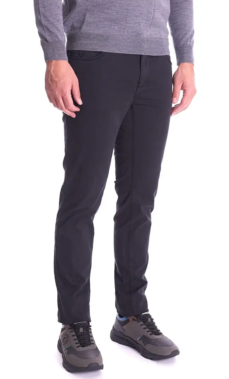 Trussardi Pantalone 370 close gabardine stretch, colore nero