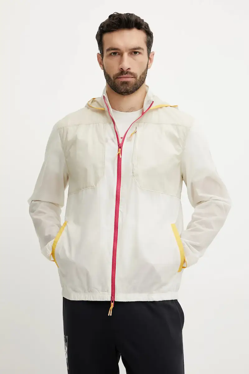 Under Armour giacca impermeabile Launch Trail uomo colore beige 1383243