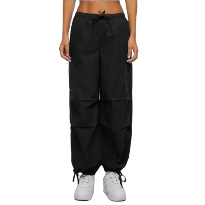 Urban Classics Pantaloni cargo paracadute in cotone donna Noir