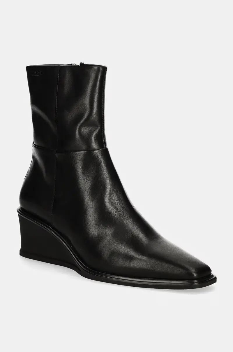 Vagabond Shoemakers stivaletti alla caviglia in pelle AINO donna colore nero 5829-001